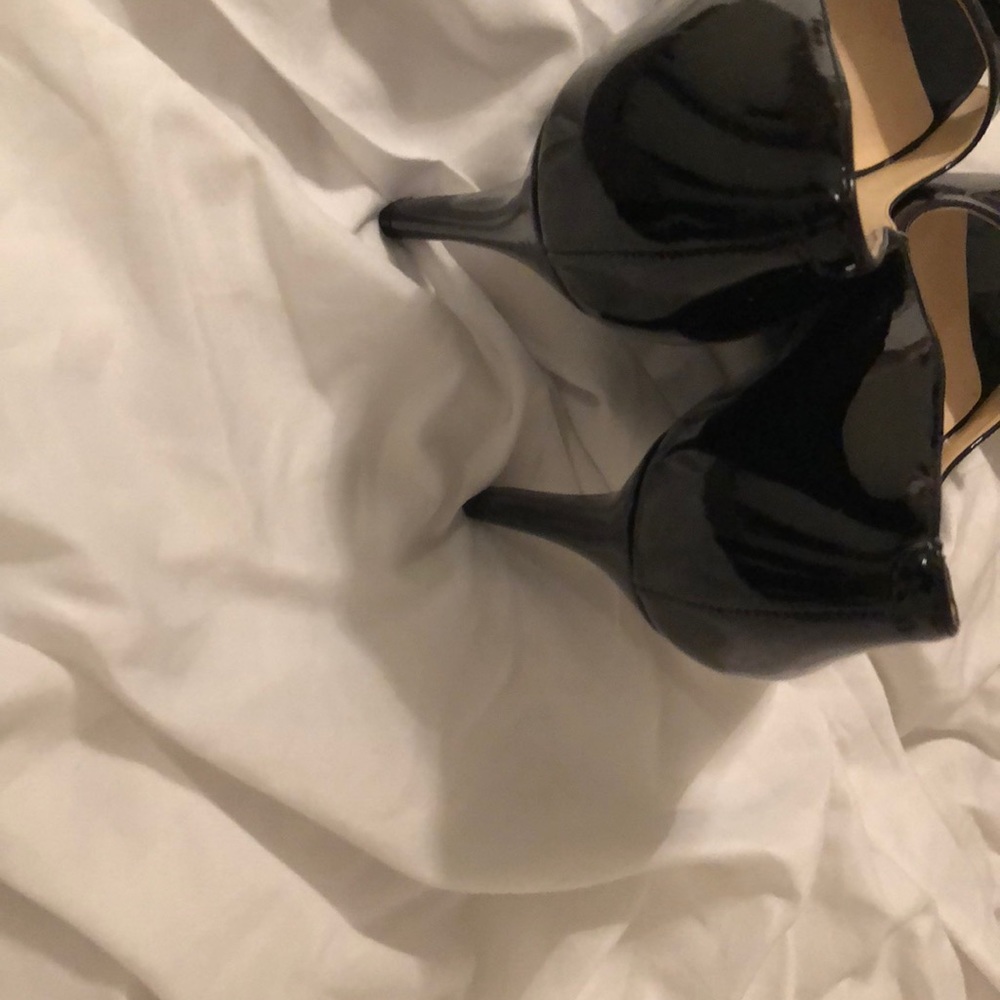 Heels - Picture 3 of 3